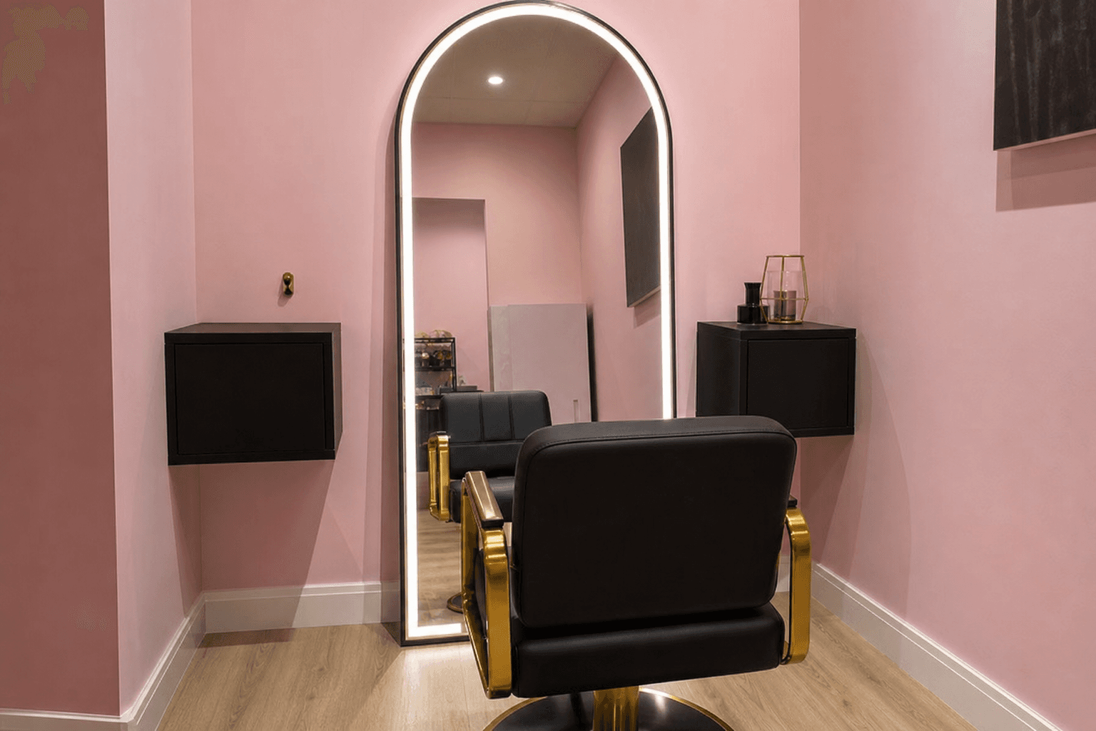 Private styling station in Bb Salon SUITES Columbus